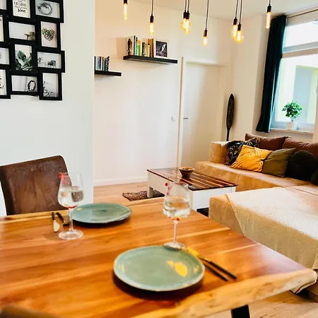 Casa Clara - Stilvolle Altstadtwohnung Nahe Dom & Elbe Apartman Magdeburg