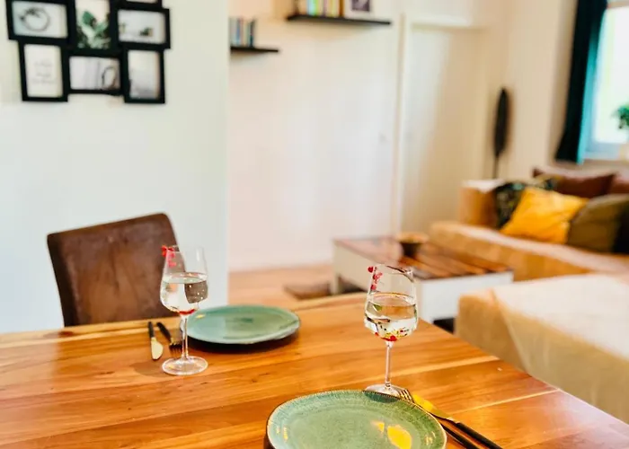 Casa Clara - Stilvolle Altstadtwohnung Nahe Dom & Elbe